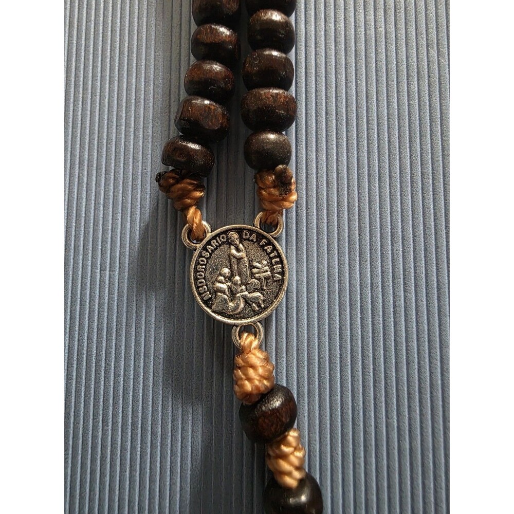 Our Lady of the Rosary of Fatima Silver Metal Cross Wood Beads Necklace Marian - Picture 3 of 8